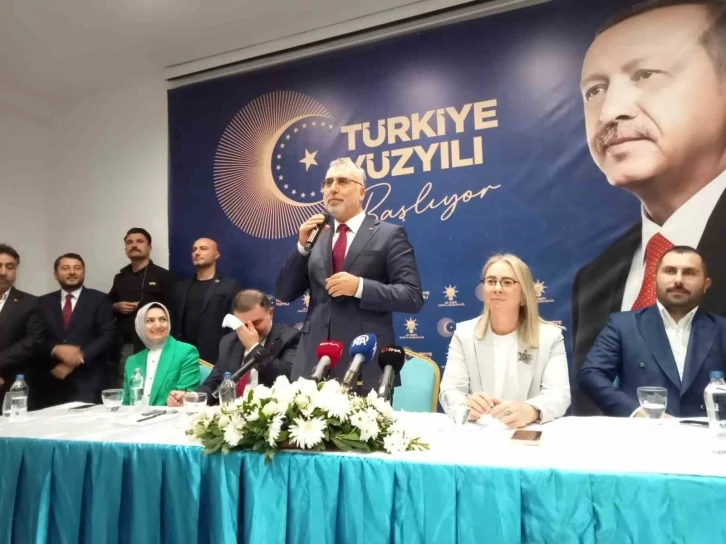 Bakan Işıkhan: "Türkiye Yüzyılı’nı sizlerle birlikte inşa edeceğiz"
