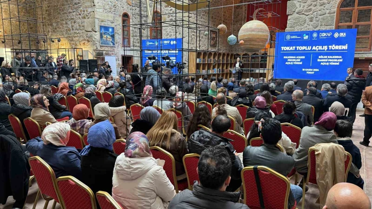 Bakan Kacır: “Ajandamıza, akıl defterimize yeni çentikler atmanın gayreti içindeyiz”
