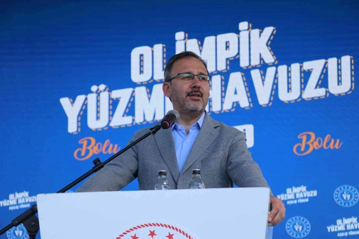 Bakan Kasapoğlu: “Pandemiye rağmen 5 milyon kişiye yüzme öğrettik”
