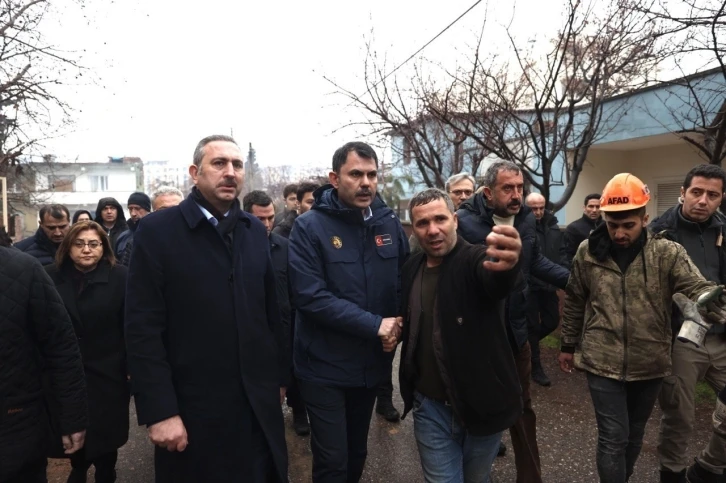 Bakan Kurum: “TOKİ’mizle tüm birimlerimizle inşa faaliyetlerini yürüteceğiz"
