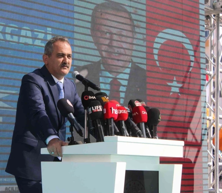 Bakan Özer: &quot;Eğitim sistemimiz 150’ye yakın ülkenin nüfusundan çok daha büyük&quot;
