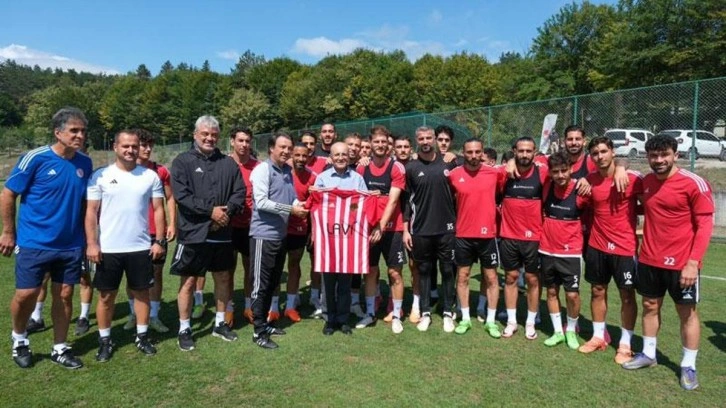 Bakan Şimşek’ten Batman Petrolspor kampına ziyaret