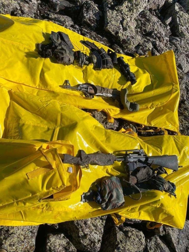 Bakan Soylu: “Eren Abluka Sonbahar-Kış-12 Operasyonu’nda, 2 terörist sarı torbada”
