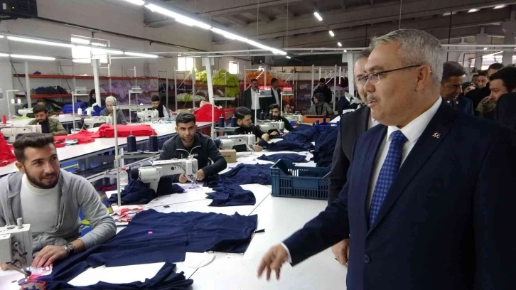 Bakan Soylu’nun girişimiyle kurulan fabrikalar gençlerin geleceğe umutla bakmasını sağlıyor
