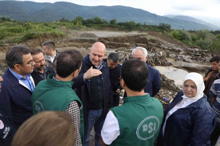 Bakan Soylu, selin vurduğu Düzce’de inceleme yaptı
