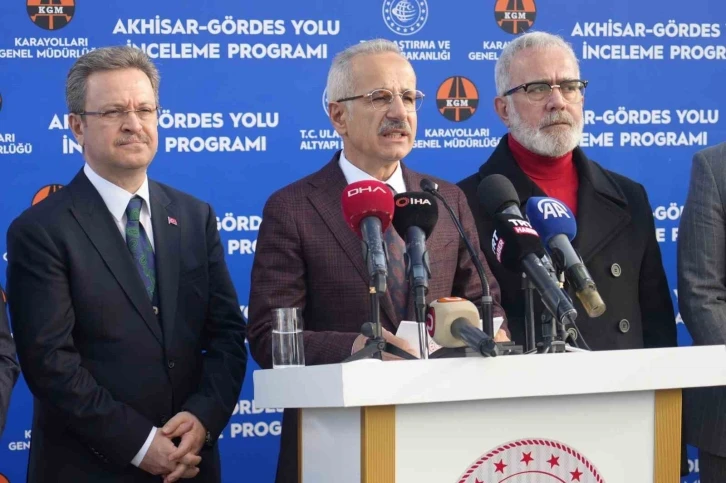 Bakan Uraloğlu: “Ankara-İzmir hızlı tren projesi 2026 yılında tamamlanacak”
