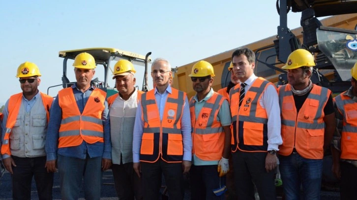 Bakan Uraloğlu Balıkesir'de müjdeyi verdi