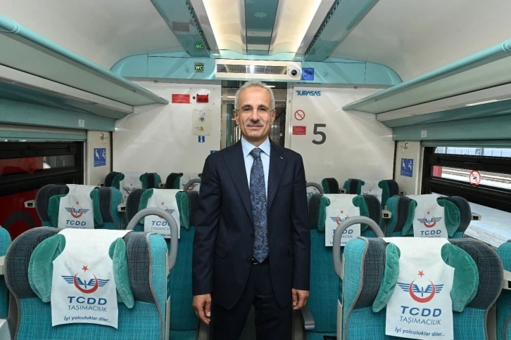 Bakan Uraloğlu: “İstanbul-Sivas YHT hattında bir ayda 55 bin yolcu taşındı”
