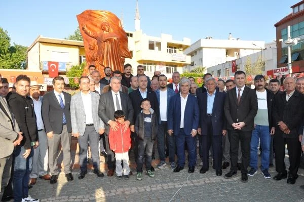 Bakanı Çavuşoğlu: Bayramda depremzedeleri yalnız bırakmamak gerekiyor