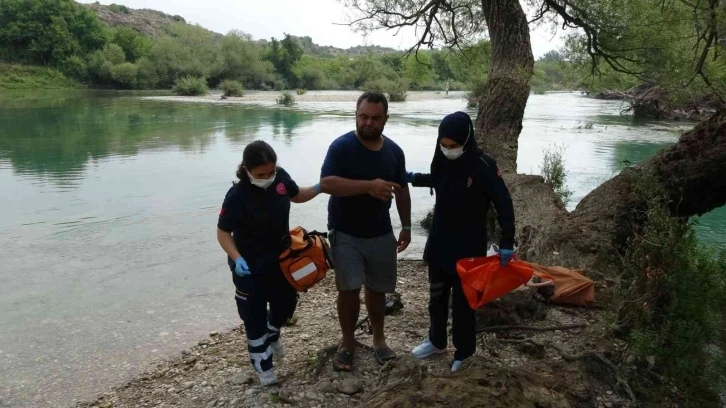 Balık tutarken kalp krizi geçirdi, oltasını toplamadan hastaneye gitmedi
