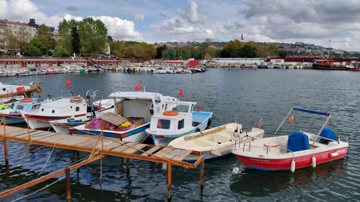 Balıkçıların poyraz esareti: 1 haftadır açılamıyorlar
