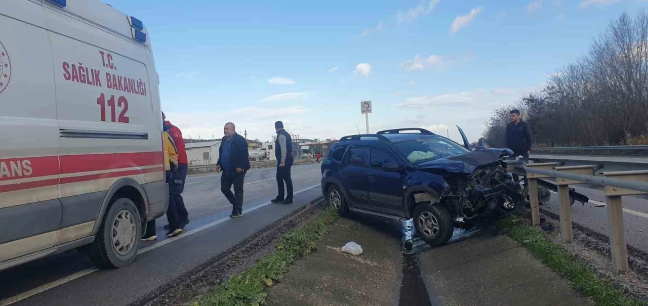 Balıkesir’de direksiyon hakimiyetini kaybeden sürücü yaralandı
