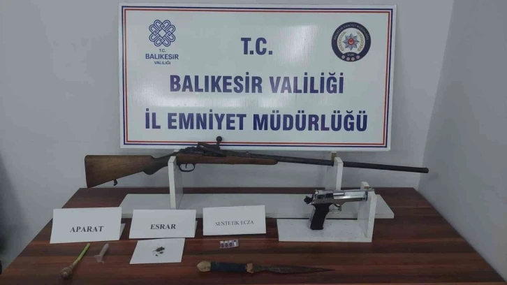 Balıkesir’de polisten uyuşturucu ve kaçak tütüne geçit yok
