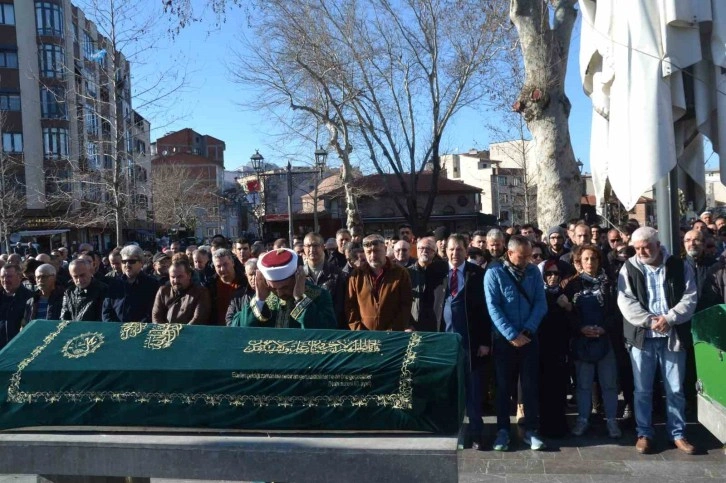 Balıkesir Üniversitesi Öğretim Görevlisinin Yamaç Paraşütü Kazasında Hayatını Kaybetmesi