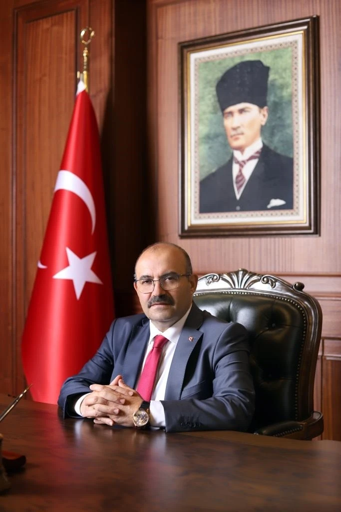 Balıkesir Valisi İsmail Ustaoğlu oldu
