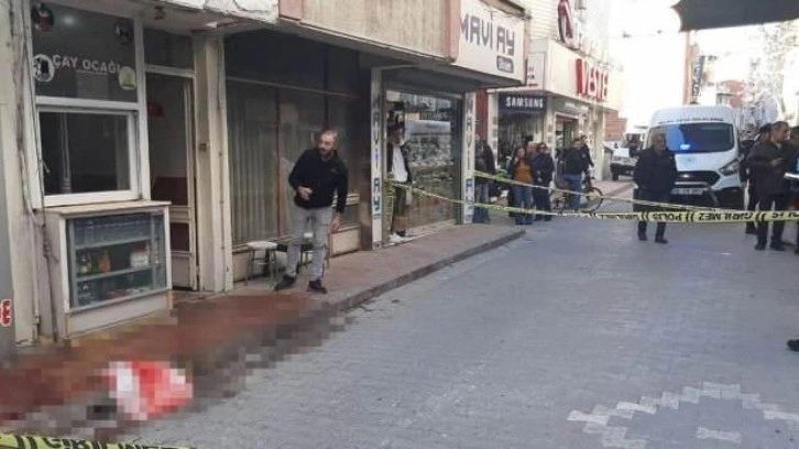 Balıkesir’de cadde ortasındaki bıçaklı kavga: 1 ölü, 1 yaralı