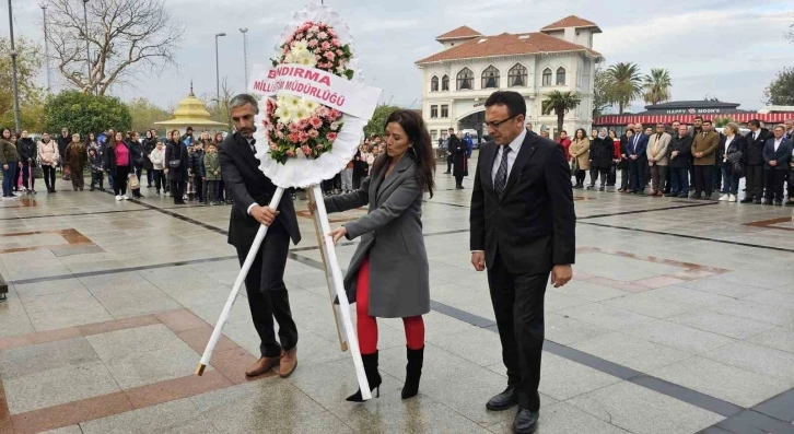 Bandırma’da öğretmenler günü törenle kutlandı
