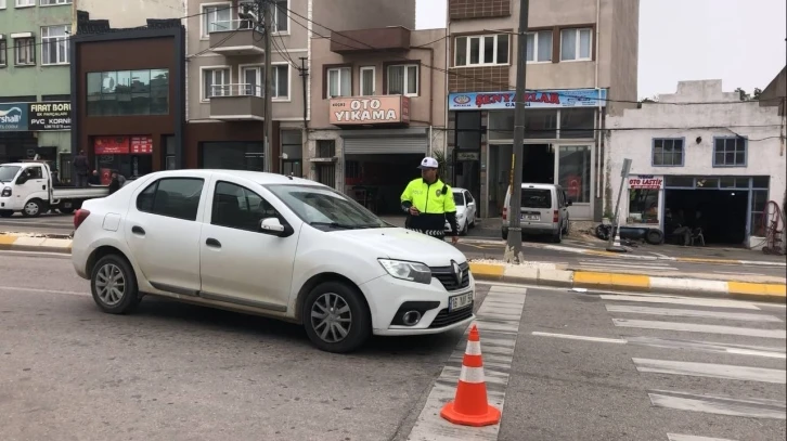 Bandırma’da trafikte "önce yaya" denetimleri sürüyor
