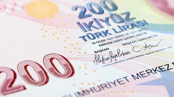 Banknotlar tedavüle veriliyor