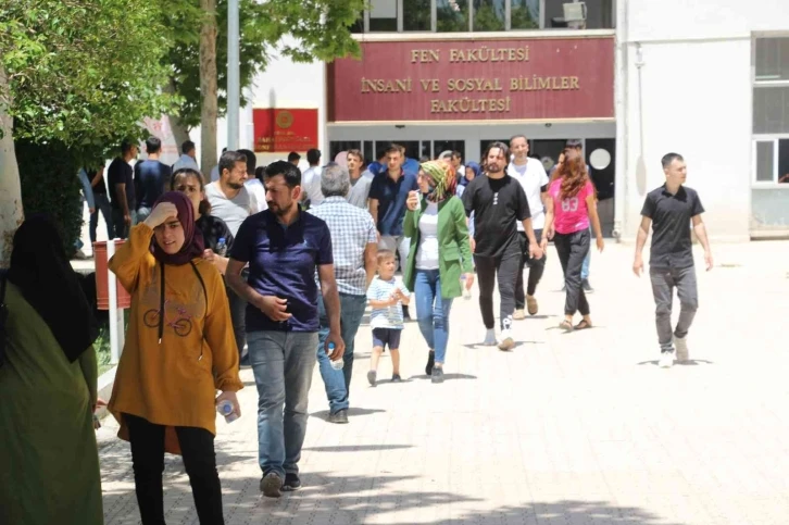 Barajsız ilk YKS’nin ikinci oturumu tamamlandı
