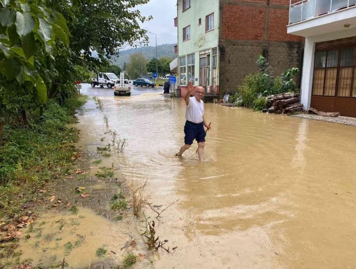 Bartın’da yağış sonrası sel meydana geldi
