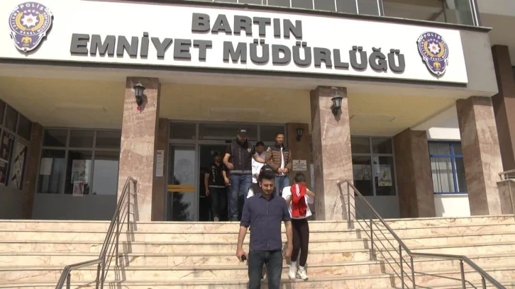 Bartın merkezli 4 ilde uyuşturucu operasyonu; 6 gözaltı
