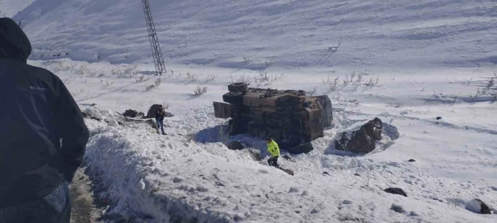 Başkale’de askeri araç devrildi: 6 yaralı
