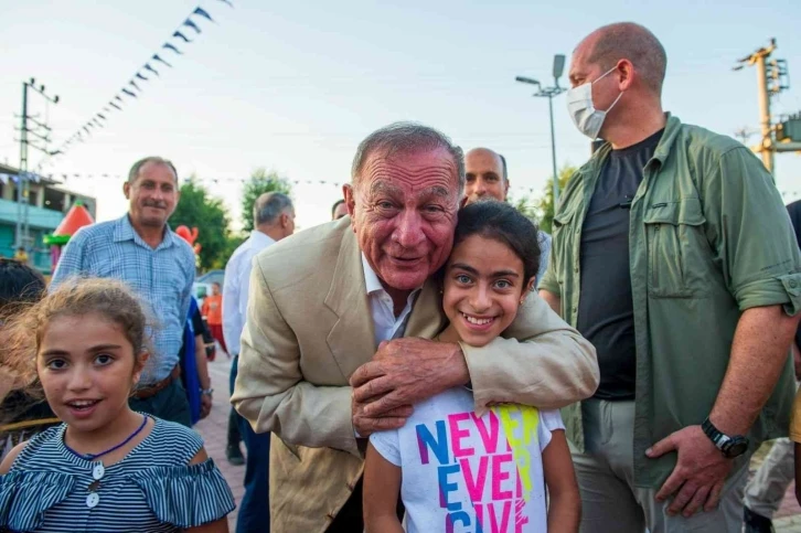 Başkan Akay: "En büyük mutluluğumuz sizlere hizmet etmek"
