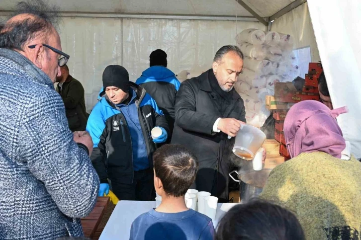 Başkan Aktaş deprem bölgesinde
