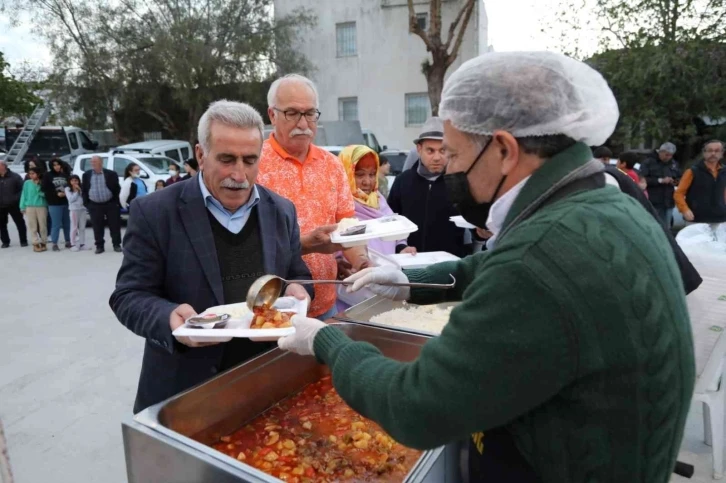 Başkan Aras, iftar programında kardeşlik vurgusu yaptı
