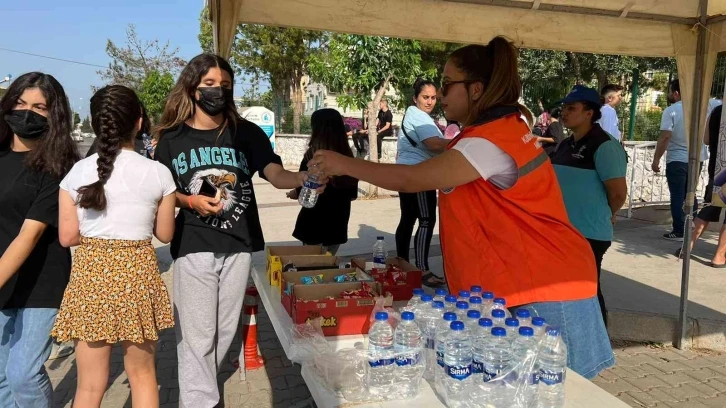 Başkan Atabay, Didim’de sınava giren öğrencileri unutmadı
