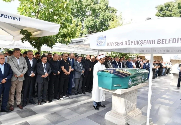 Başkan Bağlamış’ın acı günü: Hayatını kaybeden annesi toprağa verildi
