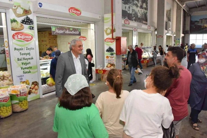 Başkan Bakkalcıoğlu’ndan kapalı pazara ziyaret
