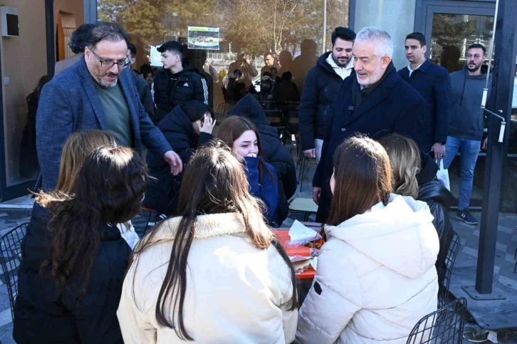 Başkan Başdeğirmen: “Vatandaşlarımızın güveni ve desteğiyle ilerlemeye devam edeceğiz”
