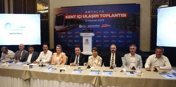 Başkan Böcek: 62 yeni otobüs alarak toplu taşıma sistemimizi güçlendirdik