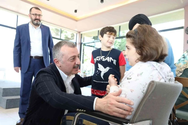 Başkan Büyükakın: "Başımızın üzerinde yeriniz var"
