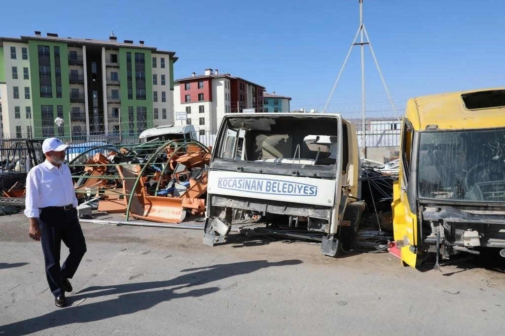 Başkan Çolakbayrakdar: “Kendi ürettiklerimizle rekor üstüne rekor tasarruf elde ettik”
