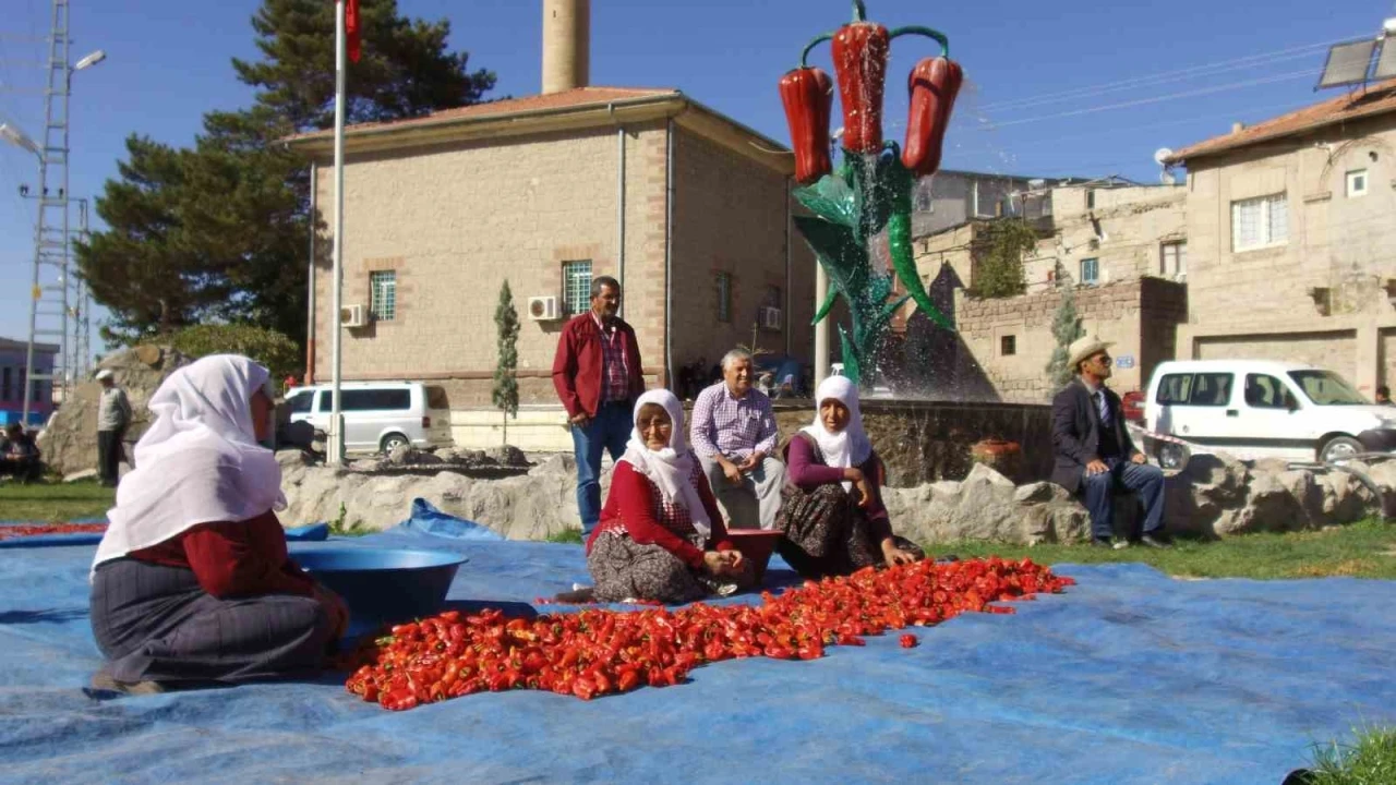 Başkan Çolakbayrakdar: &quot;Kayseri’nin yöresel lezzetlerinin kalitesinin korunmasına büyük katkı sağlıyoruz”
