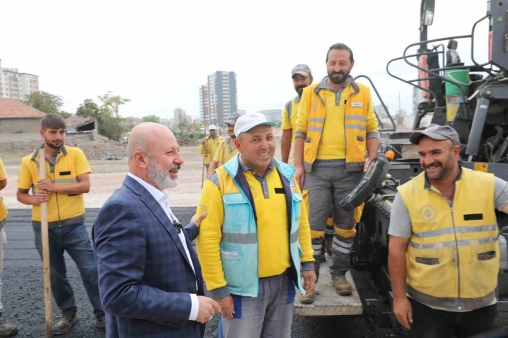 Başkan Çolakbayrakdar, “Yeni bulvar ile şehrin trafik yükünü azaltacağız”
