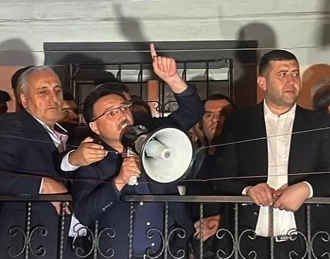 Başkan Demirezen: &quot;Gergerlioğlu, Kayseri’den sana ekmek çıkmaz&quot;
