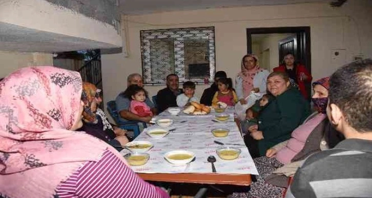 Başkan Erdem, iftarda Ceyhanlılarla buluşuyor