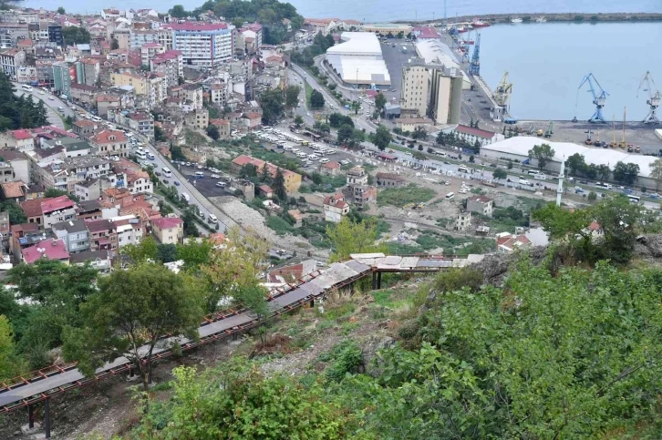 Başkan Genç: “Boztepe’yi altın gerdanlık ile taçlandırıyoruz”
