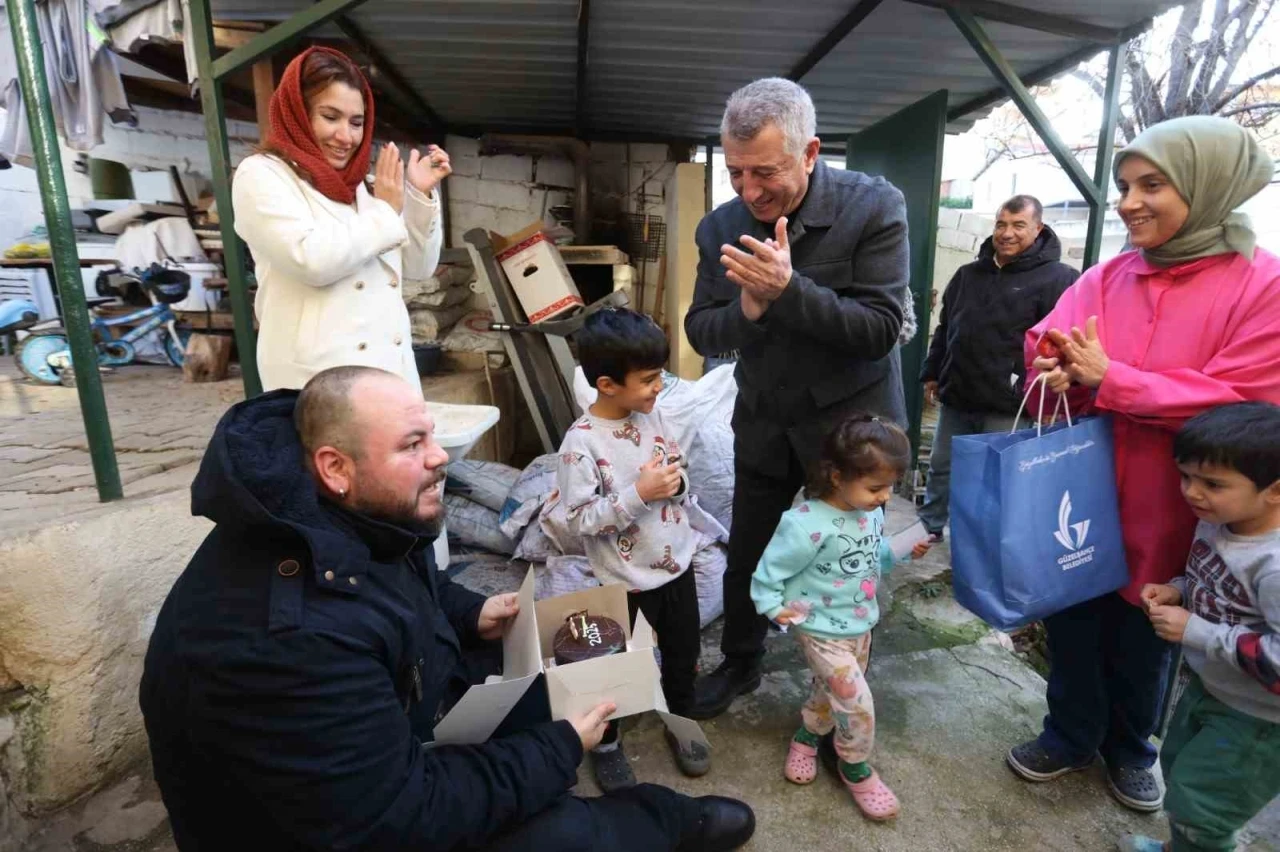 Başkan Günay’dan pastalı yeni yıl sürprizi
