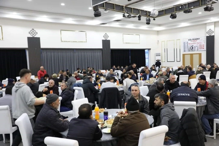 Başkan Halil İbrahim Şaltu, belediye personeline iftar verdi
