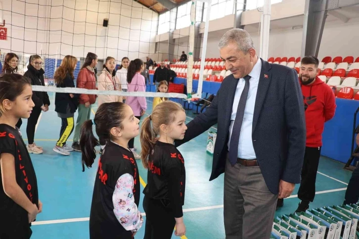 Başkan Kaplan’dan Sporculara Destek
