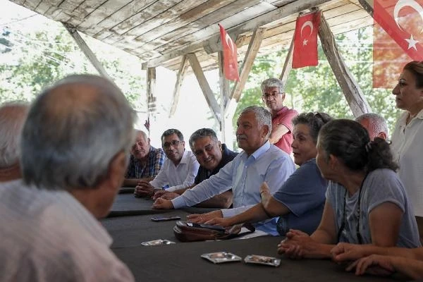 Başkan Karalar, kırsal mahallelerde vatandaşlarla buluştu