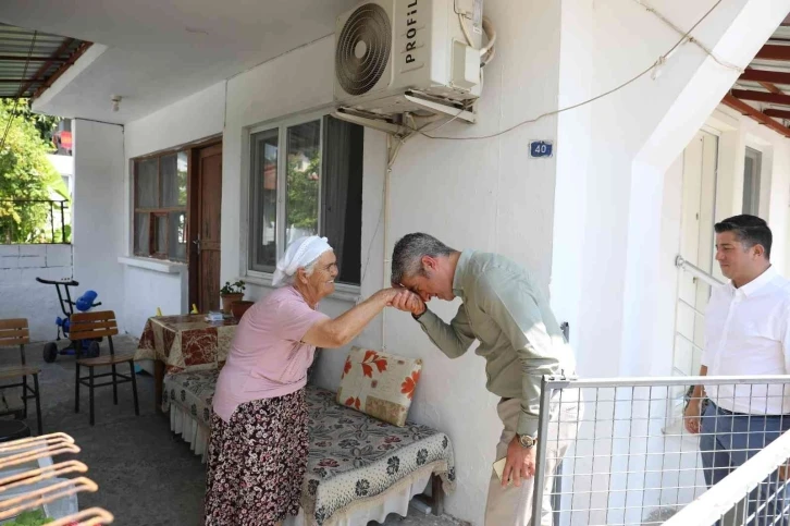 Başkan Oktay, orman şehitlerinin aileleri ile buluştu
