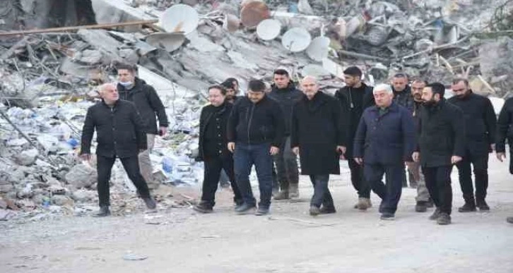 Başkan Orkan deprem bölgesinde ziyaretlerini sürdürdü