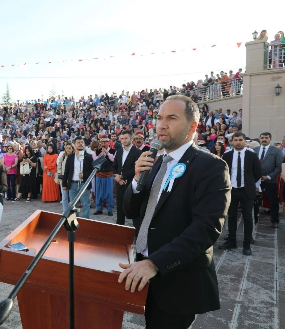 Başkan Özdemir: "Niğde Ömer Halisdemir Üniversitesi’nin akademik ve fiziki olarak büyümesinden gurur duyuyoruz"
