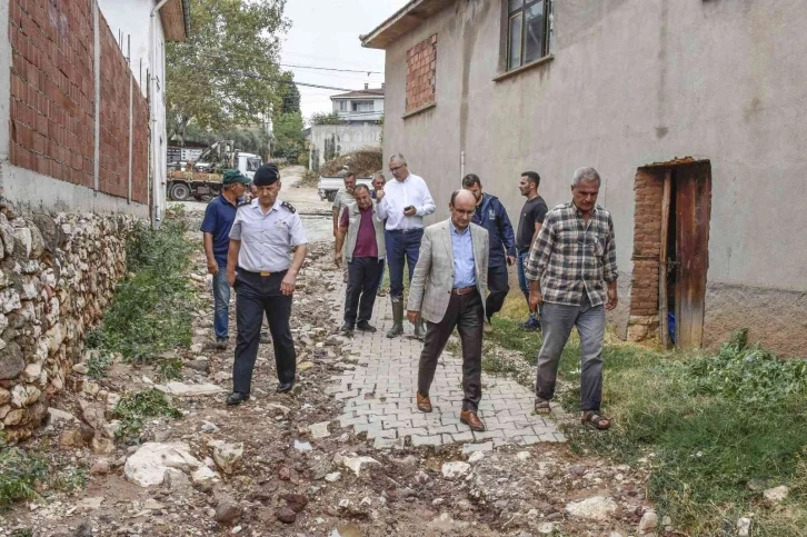 Başkan Özkan aşırı yağış sonrası sahada inceleme yaptı
